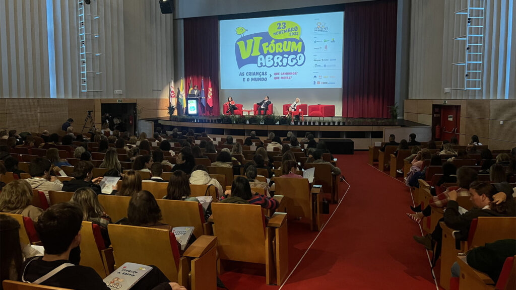 VI Fórum da Abrigo reflete sobre as Crianças e o Mundo